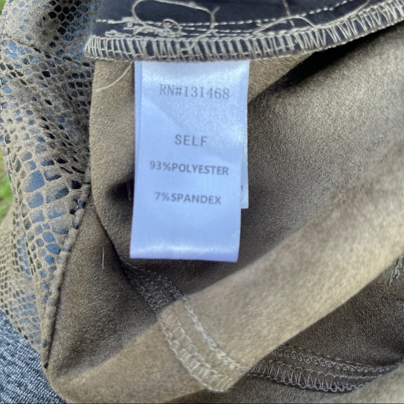 FATE High Rise Snake Print Pants Style FC-518 Size Small - Picture 13 of 15